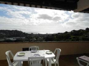 Appt 2 pièces, terrasse 45m², parking, animaux acceptés - FR-1-251-855